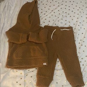 Baby gap Teddy bear sweatsuit